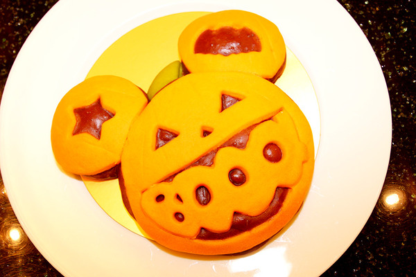 ディズニー ミッキー かぼちゃ で満腹ハロウィン ホテルの人気デリカフェに潜入 Cinemacafe Net