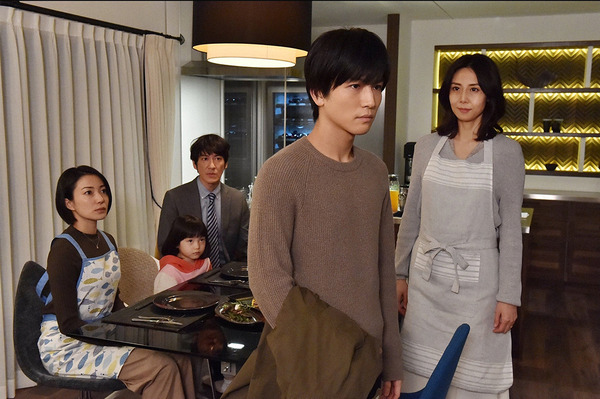 弓子と健一の関係を知った亜紀 ついに監視が発覚し 砂の塔 知りすぎた隣人 第6話 Cinemacafe Net