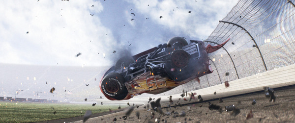 Lightning mcqueen crash カーズ クロスロード クラッシュ カーズ