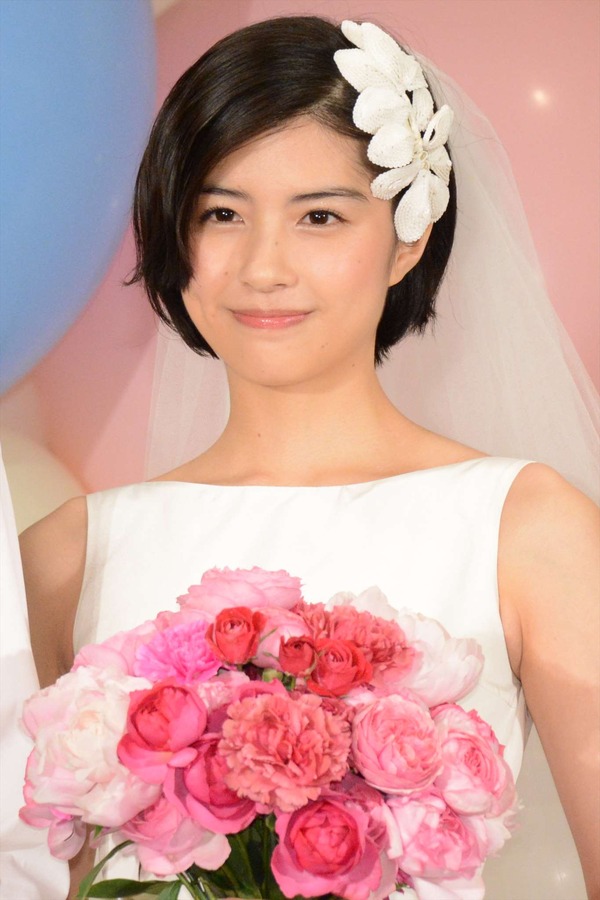 朝ドラ女優 佐久間由衣 ゼクシィ10代目cmガールに就任 新郎役に清原翔 Cinemacafe Net