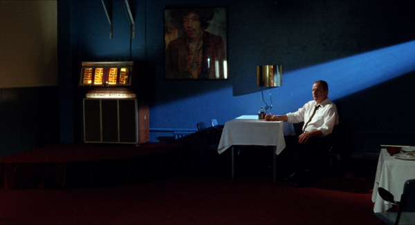 シネマモード】アキ・カウリスマキが侘び寂びの様式美で語る今の