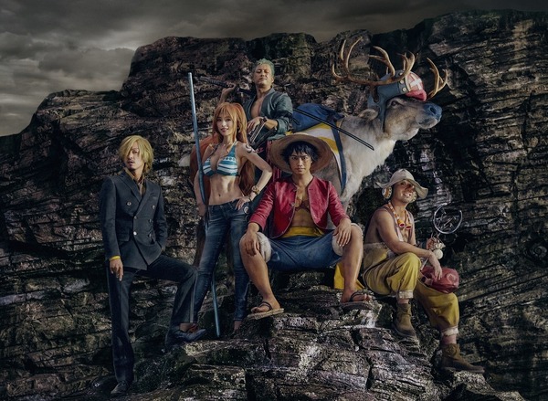 ナミ”泉里香は美ボディ披露！斎藤工＆池内博之ら「ONE PIECE」実写CM