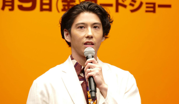 シンバ役は賀来賢人 超実写版 ディズニー ライオン キング プレミアム吹替版声優発表 Cinemacafe Net