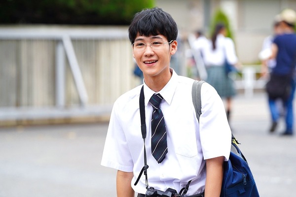 葉山奨之 笑いをこらえるのが大変 西島 西田らに囲まれ 不思議系男子 に 任侠学園 Cinemacafe Net