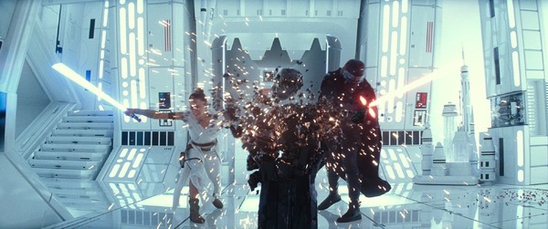 フォースの覚醒~最後のジェダイ、そしてスカイウォーカーの夜明けへ『スター・ウォーズ』一挙おさらい | cinemacafe.net