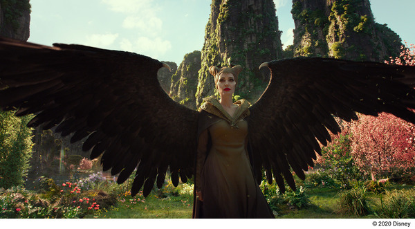 マレフィセント2 アンジェリーナ ジョリーの飛翔メイキング公開 Cinemacafe Net