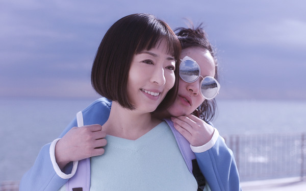 松雪泰子が“同僚”黒木華とカラオケ、清水尋也とキス…『甘いお酒でうがい』予告 2枚目の写真・画像