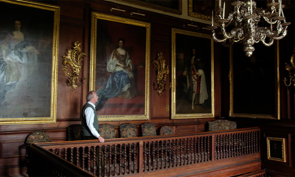 豪邸を訪問するアートドキュメンタリー レンブラントは誰の手に 本編映像入手 Cinemacafe Net