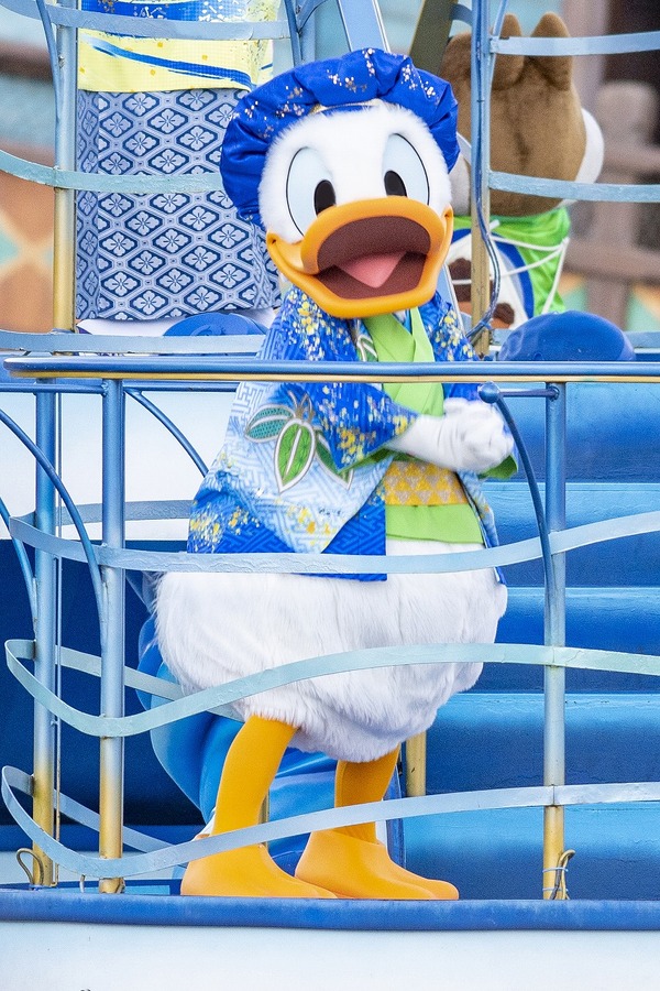 ディズニー 和服姿のミッキーマウスが新年をお祝い 東京ディズニーシーでも期間限定グリーティング開催 9枚目の写真 画像 Cinemacafe Net