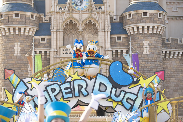 ディズニー】ドナルドダックが主役の春が来た！「クワッキーセレブ