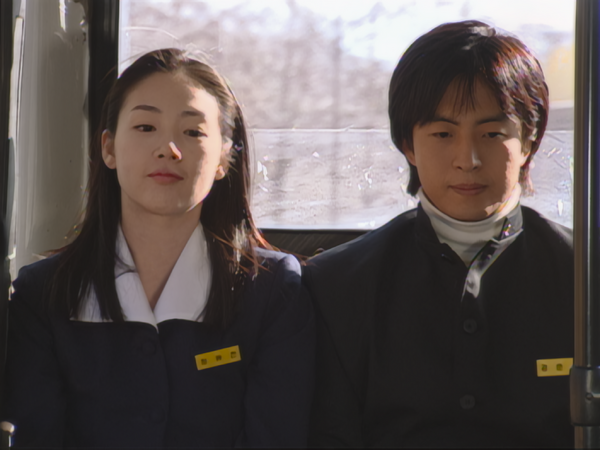 ヨン様”ペ・ヨンジュンと“ジウ姫”チェ・ジウの初々しさたっぷりの制服