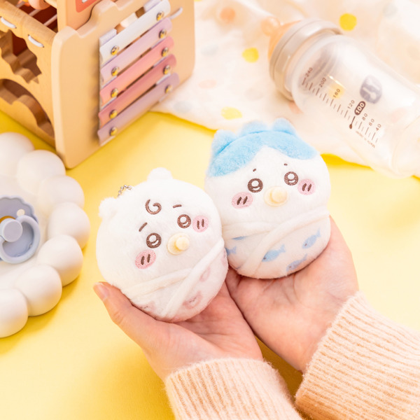 期間限定】ちいかわ、おしゃぶりやおくるみ姿の「Babyぬいぐるみくじ