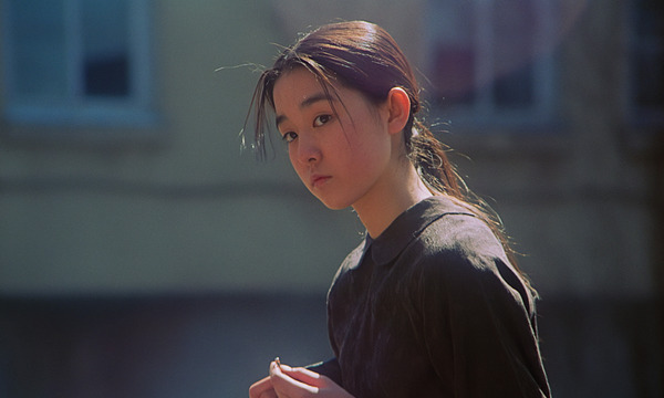 岩井俊二監督作『スワロウテイル』4K版新予告＆新規場面写真 初期短編2