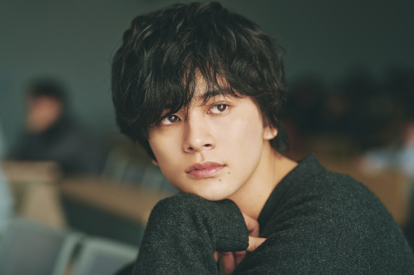 僕を“生きる”、今を“生きる”『Life』綾野剛インタビュー | cinemacafe.net