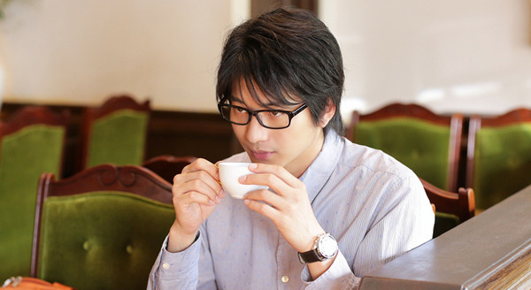 早見あかり 写真集 百瀬、こっちを向いてBlu-ray&単行本 向井理、“メガネ＆