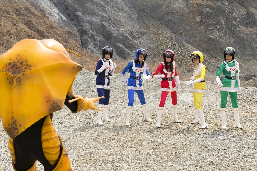 【予告編】桐谷美玲&有村架純&高畑充希が戦隊デビュー! 最旬女優が怪人退治『女子ーズ』 7枚目の写真・画像