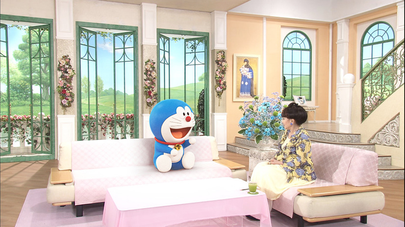 ドラえもん 徹子の部屋 に出演 軽快トークで黒柳徹子を冒険に誘う 2枚目の写真 画像 Cinemacafe Net ドラえもん 徹子の部屋 に出演 軽快トークで黒柳徹子を冒険に誘う 2枚目の写真 画像 Cinemacafe Net