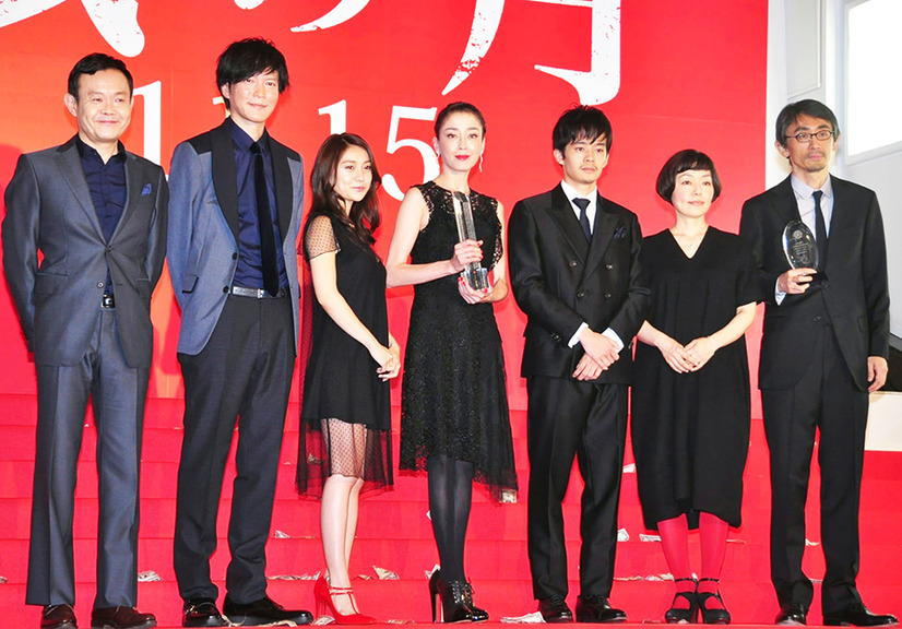 宮沢りえ ラブホでの撮影にノリノリ ベッドで跳ねてた と池松壮亮が証言 2枚目の写真 画像 Cinemacafe Net