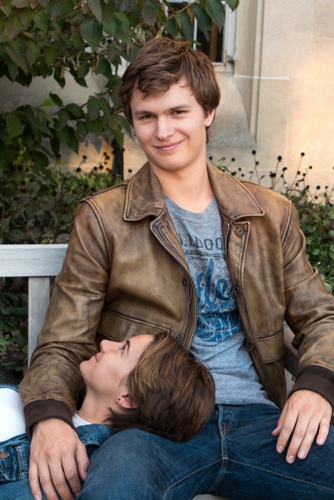 “顎クイ”に膝枕…恋に生きるラブラブなふたりに注目！『きっと、星のせいじゃない。』 2枚目の写真・画像