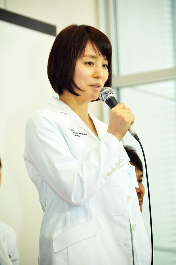 斎藤工 石田ゆり子との抱擁シーンは 浣腸を待つような姿勢 14枚目の写真 画像 Cinemacafe Net