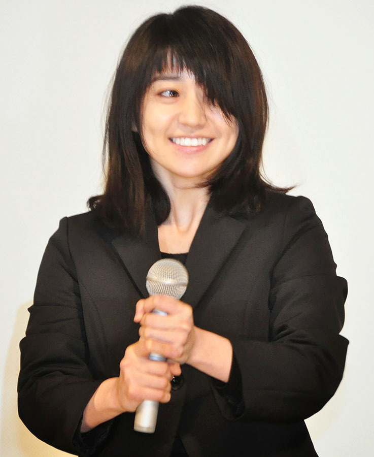 大島優子 極道役の遠藤憲一を ホンモノ 扱い 8枚目の写真 画像 Cinemacafe Net 大島優子 極道役の遠藤憲一を ホンモノ 扱い 8枚目の写真 画像 Cinemacafe Net