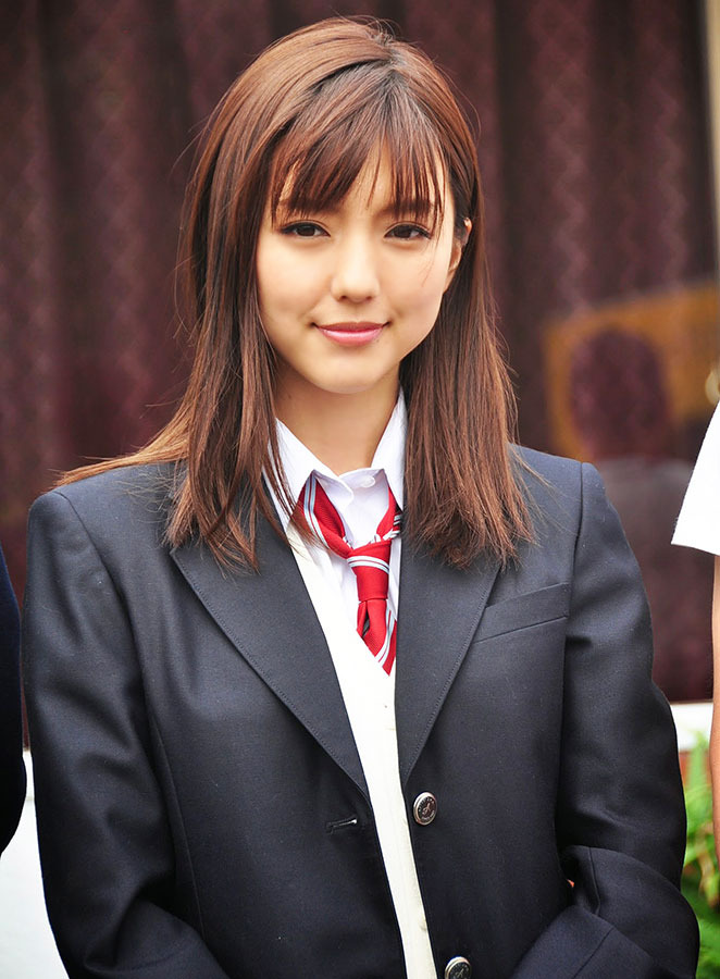 真野恵里菜 みんな エスパーだよ ミニスカ制服で パンチラ頑張るに 1枚目の写真 画像 Cinemacafe Net