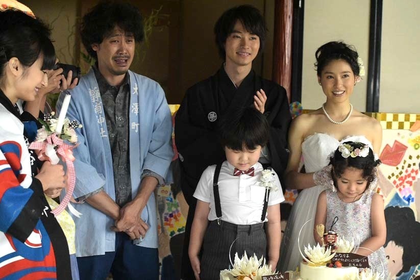 土屋太鳳 山崎賢人 まれ 最終回は 家族総出 の結婚式 11枚目の写真 画像 Cinemacafe Net