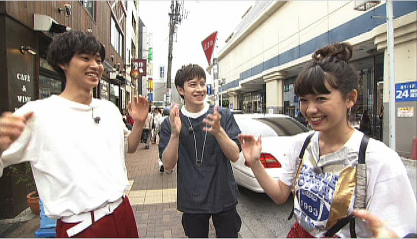 山崎賢人 二階堂ふみ 三茶 でアポなしグルメロケ 火曜サプライズ 2枚目の写真 画像 Cinemacafe Net