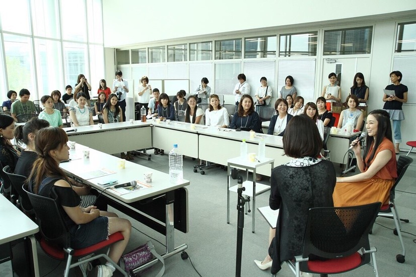 伊藤歩 営業部長 吉良奈津子 ママさんイベントに登場 4枚目の写真 画像 Cinemacafe Net