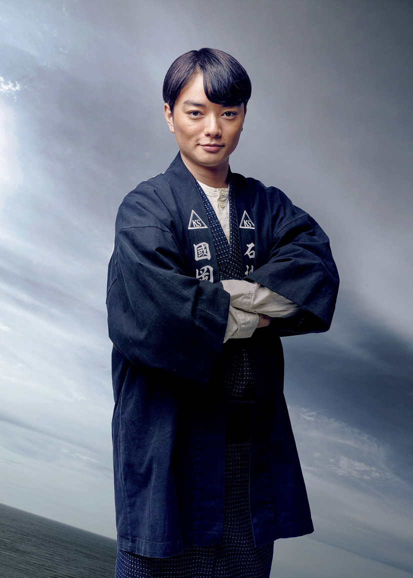 岡田准一、特殊メイクに3時間! 60代の姿がお披露目『海賊とよばれた男』予告編公開 10枚目の写真・画像