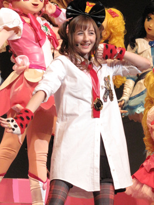 可愛いにもほどがある ベッキーが熱烈ダンスで高橋大輔にエール 8枚目の写真 画像 Cinemacafe Net
