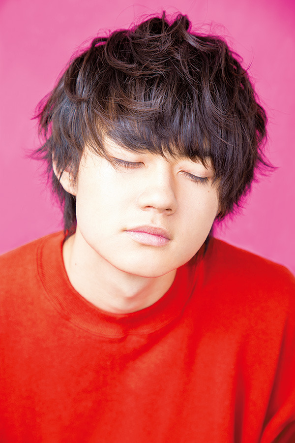 西銘駿ら10代美男子が“キス顔”披露! バレンタイン×イケメン特集「JUNON」 4枚目の写真・画像
