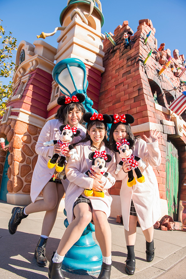 ディズニー 春キャン で思い出づくり おそろコーデが楽しい蝶ネクタイも 5枚目の写真 画像 Cinemacafe Net ディズニー 春キャン で思い出づくり おそろコーデが楽しい蝶ネクタイも 5枚目の写真 画像 Cinemacafe Net