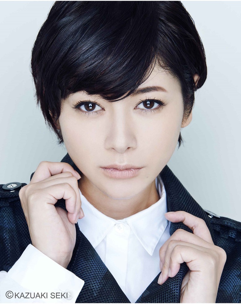 真木よう子 セシルのもくろみ 人気イラストレーター Maegamimamiとコラボ 2枚目の写真 画像 Cinemacafe Net