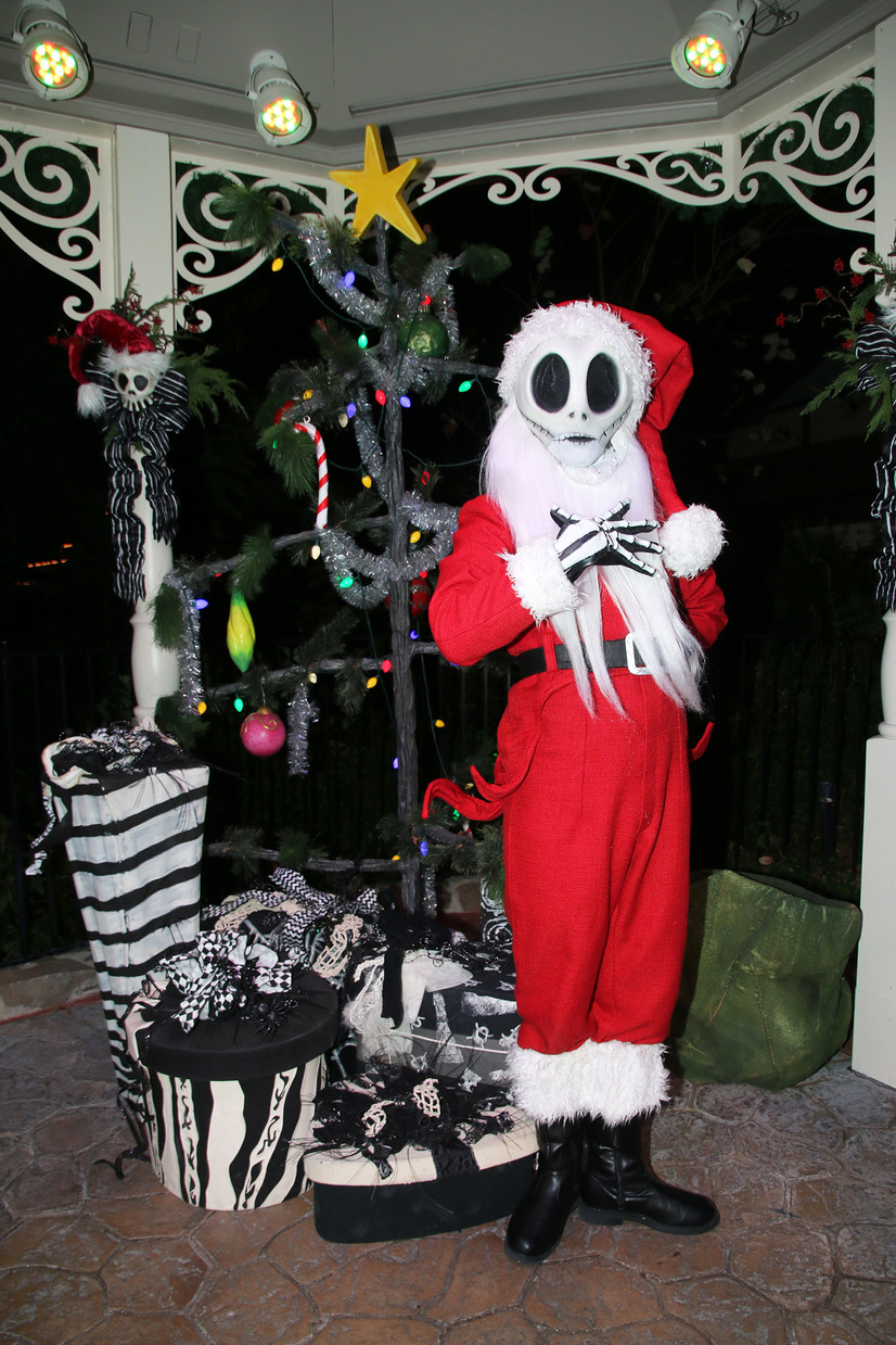 海外ディズニー 一番人気は誰 ミッキーのベリー メリー クリスマス パーティー のキャラグリが話題 7枚目の写真 画像 Cinemacafe Net 海外ディズニー 一番人気は誰 ミッキーのベリー メリー クリスマス パーティー のキャラグリが話題 7枚目の写真 画像 Cinemacafe Net