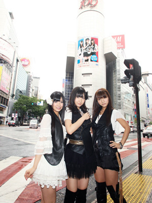 Akb48柏木 雨女伝説は継続中 ファッションセンスにメンバーから総ツッコミ 12枚目の写真 画像 Cinemacafe Net