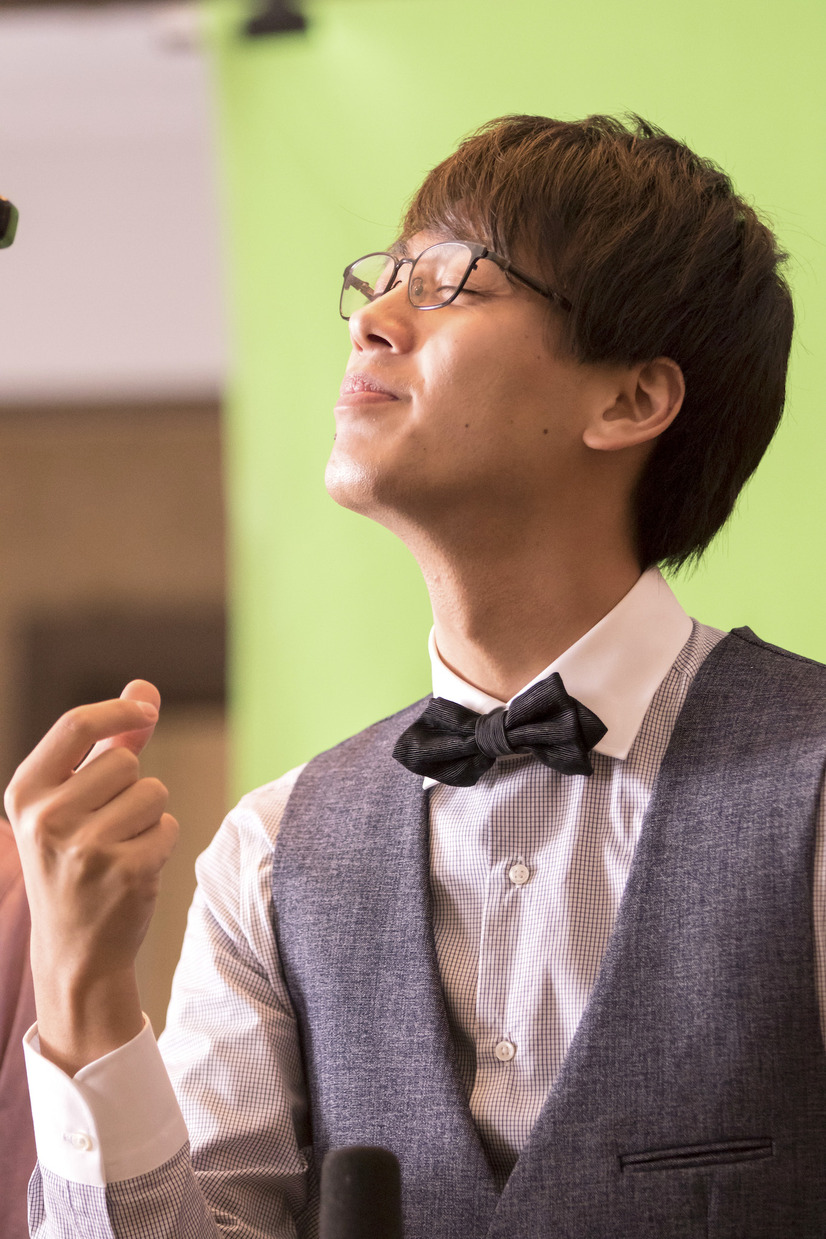 竹内涼真 一人三役でインテリ オラオラ 爽やか 3兄弟 に 派手にやったほうが面白い 16枚目の写真 画像 Cinemacafe Net