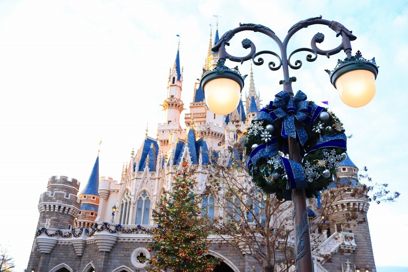 ディズニー 生木のツリーに心温まる 35周年のランドのクリスマス 14枚目の写真 画像 Cinemacafe Net ディズニー 生木のツリーに心温まる 35周年のランドのクリスマス 14枚目の写真 画像 Cinemacafe Net