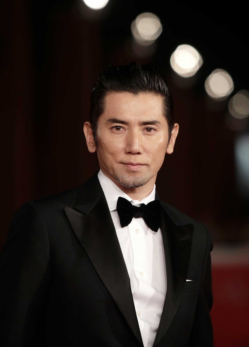 Uta 本木雅弘と初の父子写真 忘れられない1枚に 2枚目の写真 画像 Cinemacafe Net Uta 本木雅弘と初の父子写真 忘れられない1枚に 2枚目の写真 画像 Cinemacafe Net