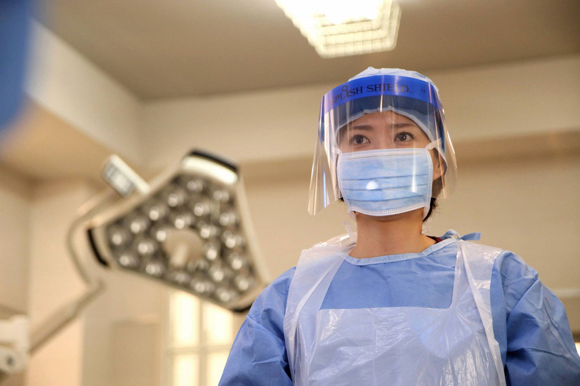 上野樹里 母との回想シーンに 1話から涙腺崩壊 の声 月9 監察医 朝顔 2枚目の写真 画像 Cinemacafe Net