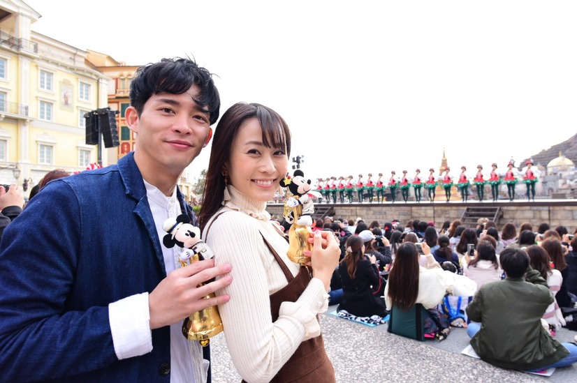 ディズニー シーでもイッツ クリスマスタイム 魅惑のレビューショー公演 10枚目の写真 画像 Cinemacafe Net