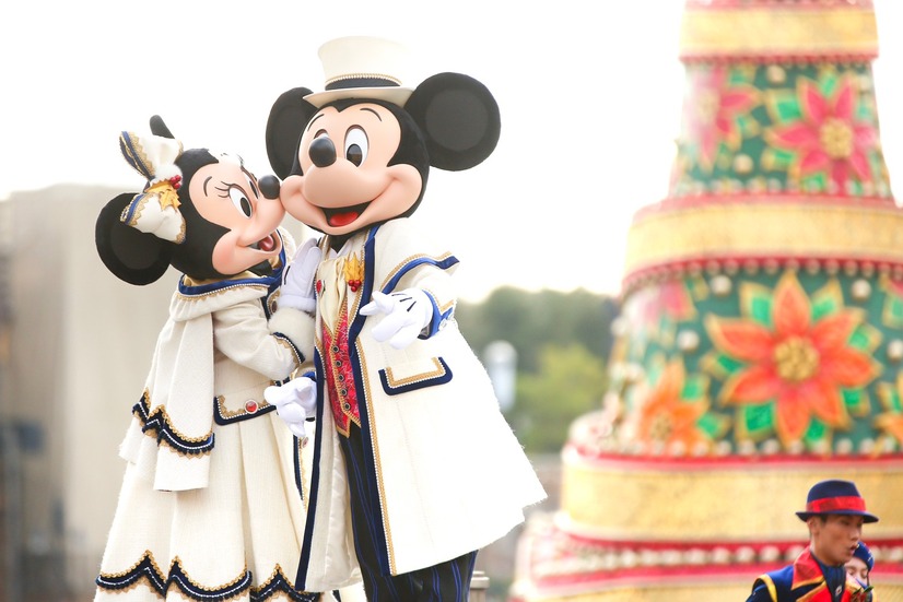 ディズニー シーでもイッツ クリスマスタイム 魅惑のレビューショー公演 2枚目の写真 画像 Cinemacafe Net ディズニー シーでもイッツ クリスマスタイム 魅惑のレビューショー公演 2枚目の写真 画像 Cinemacafe Net