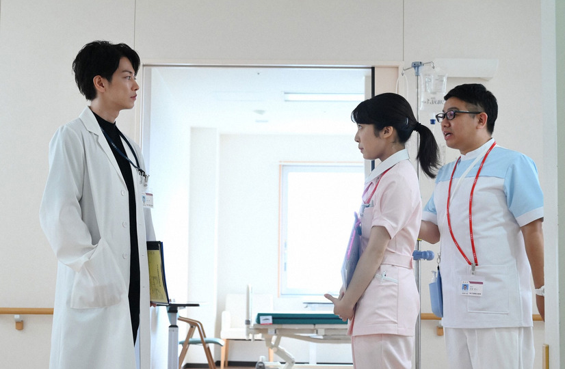 佐藤健のドS&白衣に「ずるい…」ファン歓喜 「恋はつづくよどこまでも」第1話 6枚目の写真・画像