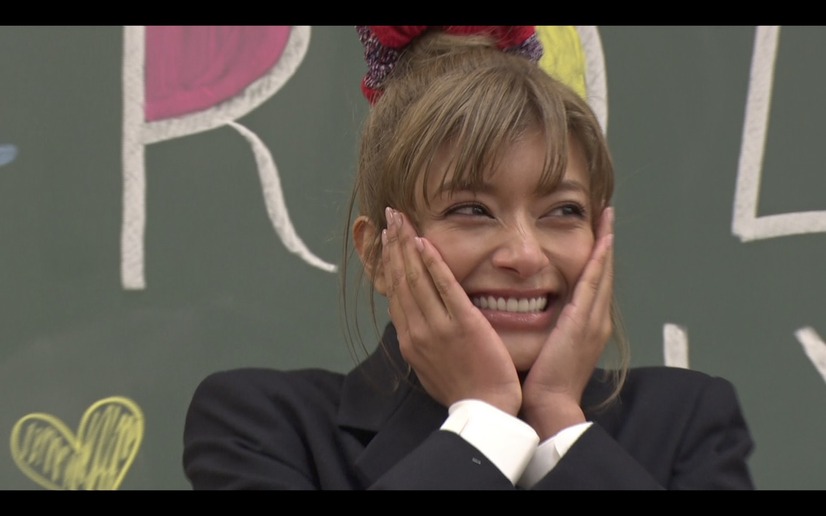 橋本環奈ゲスト出演 松下奈緒 ローラらが学生を再体験 Back To School 2時間sp 2枚目の写真 画像 Cinemacafe Net