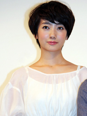 濱田岳 倉科カナ 波瑠の胸を衝動的に 中村義洋監督は 素晴らしい と絶賛 5枚目の写真 画像 Cinemacafe Net