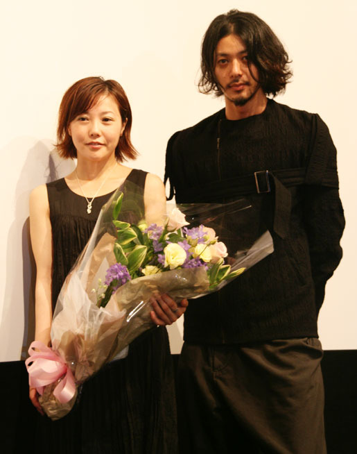 ゆれる オダギリジョー 西川美和監督 舞台挨拶 3枚目の写真 画像 Cinemacafe Net