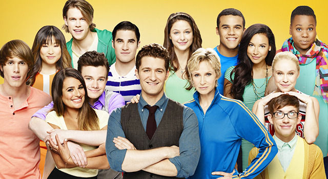 卒業生 も大集合 Glee シーズン5 100話達成パーティーが特典映像に Cinemacafe Net 卒業生 も大集合 Glee シーズン5 100話達成パーティーが特典映像に Cinemacafe Net