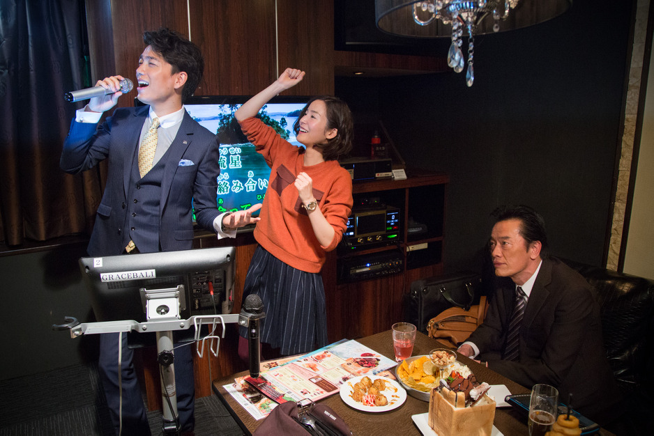 バービーが中村倫也 山崎育三郎に直撃 お義父さんと呼ばせて Web動画が解禁 Cinemacafe Net