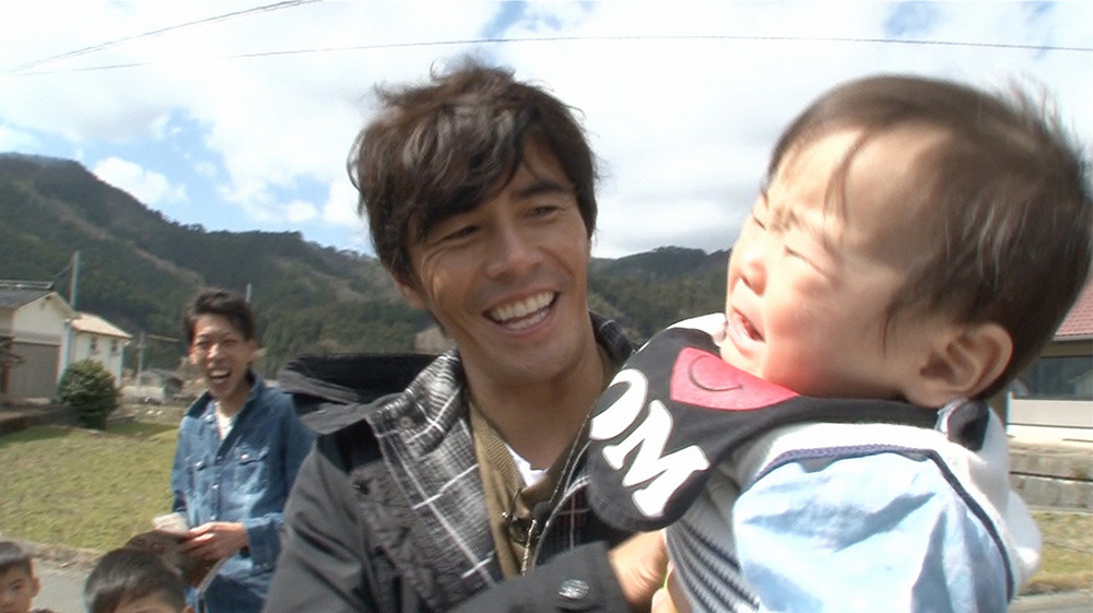 伊藤英明が ダーツ旅 で岡山県の村へ 1億人の大質問 笑ってコラえて Cinemacafe Net