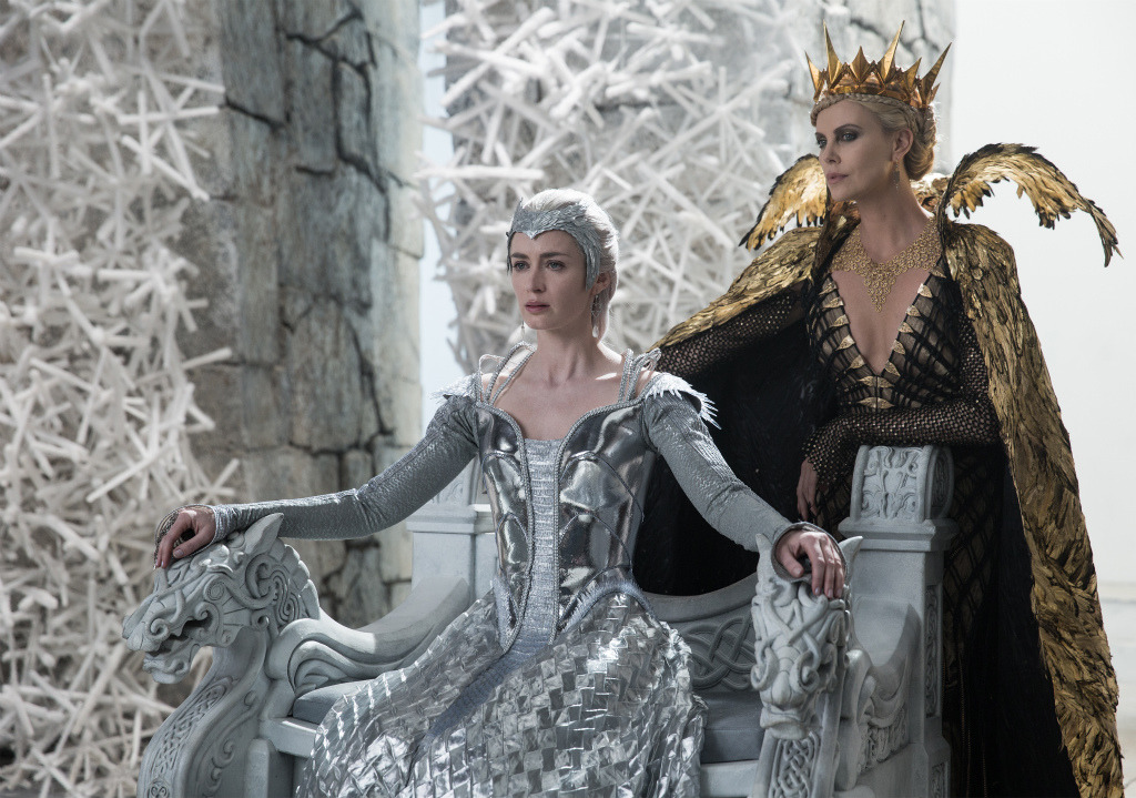 白雪姫 美女と野獣 いま最もアツい 童話実写化 ブームに注目 Cinemacafe Net 白雪姫 美女と野獣 いま最もアツい 童話実写化 ブームに注目 Cinemacafe Net